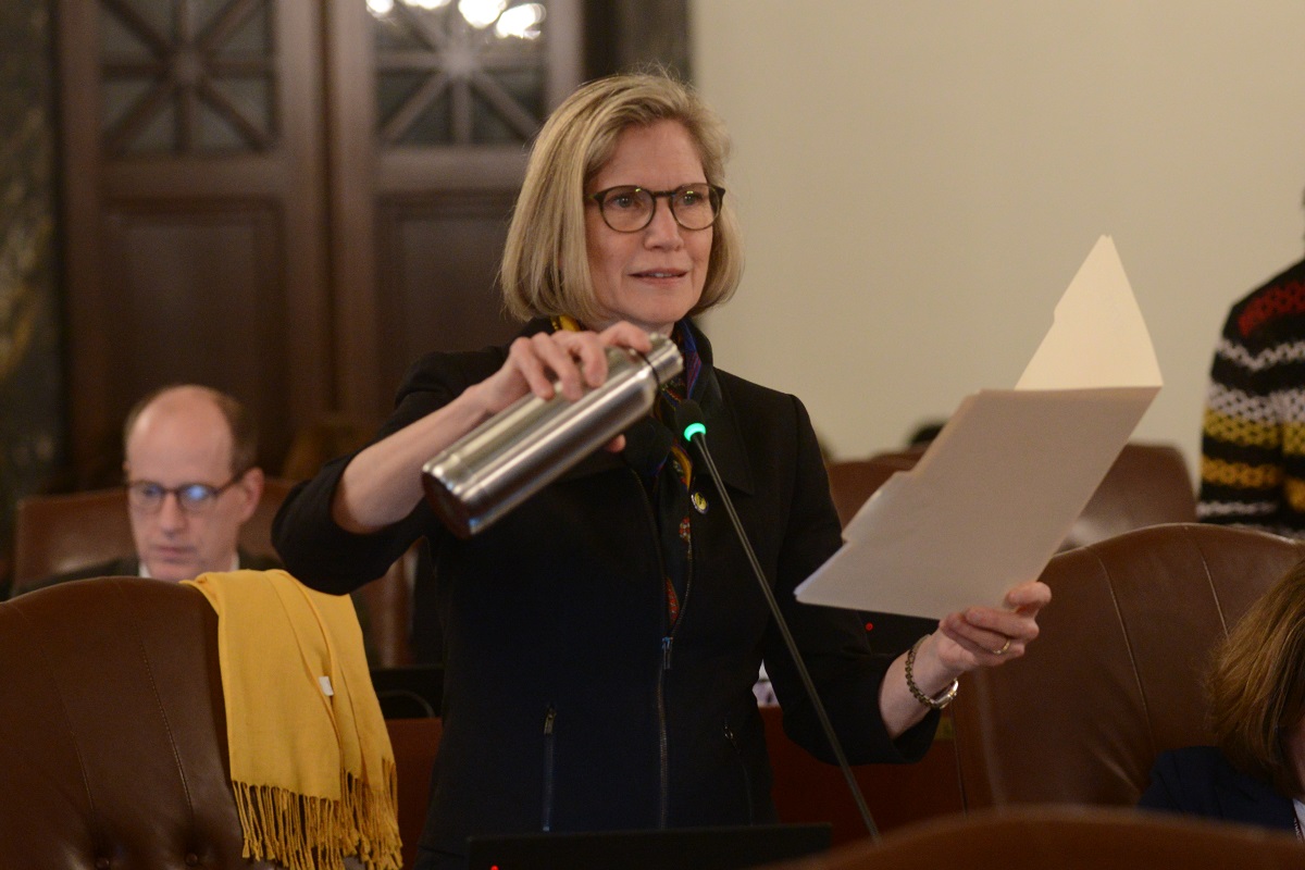 Sen. Glowiak Hilton